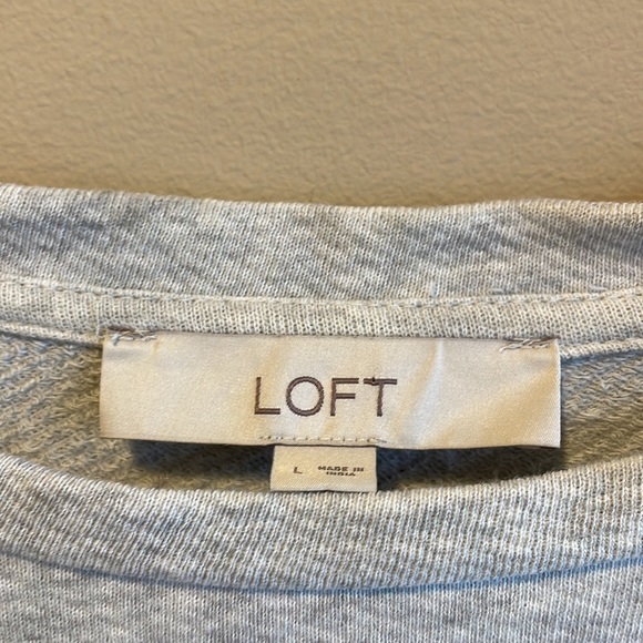 LOFT Gray Ruffle Eyelet Sweatshirt Size Large - Picture 3 of 3